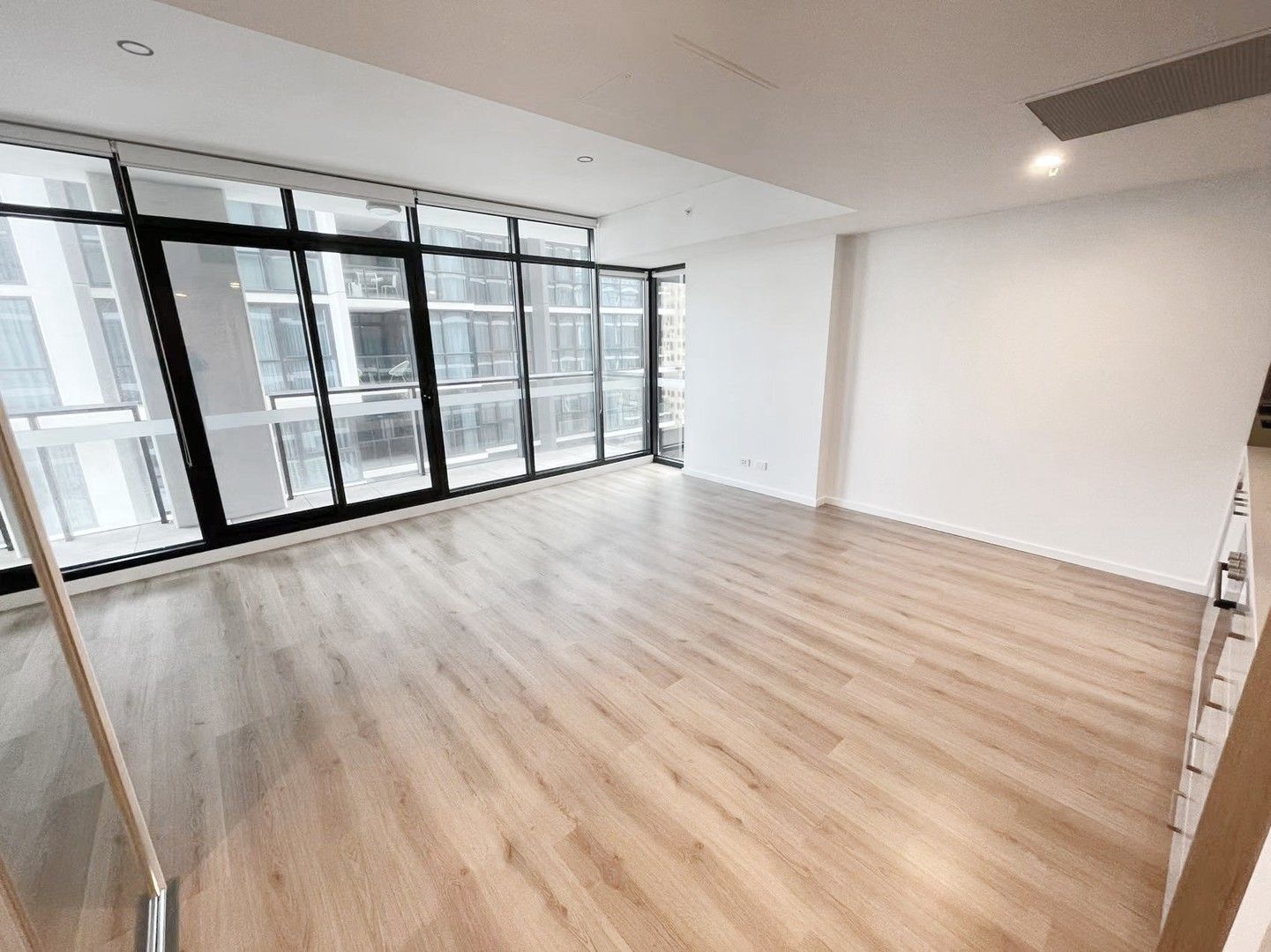 Apartment / Unit / Flat in S1011/180 Franklin St, ADELAIDE SA, 5000