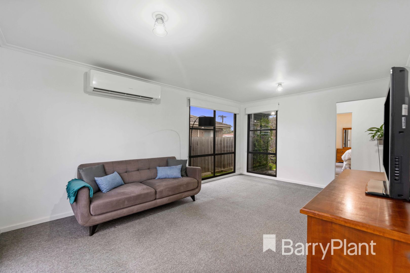 87 President Road, Albanvale VIC 3021, Image 2