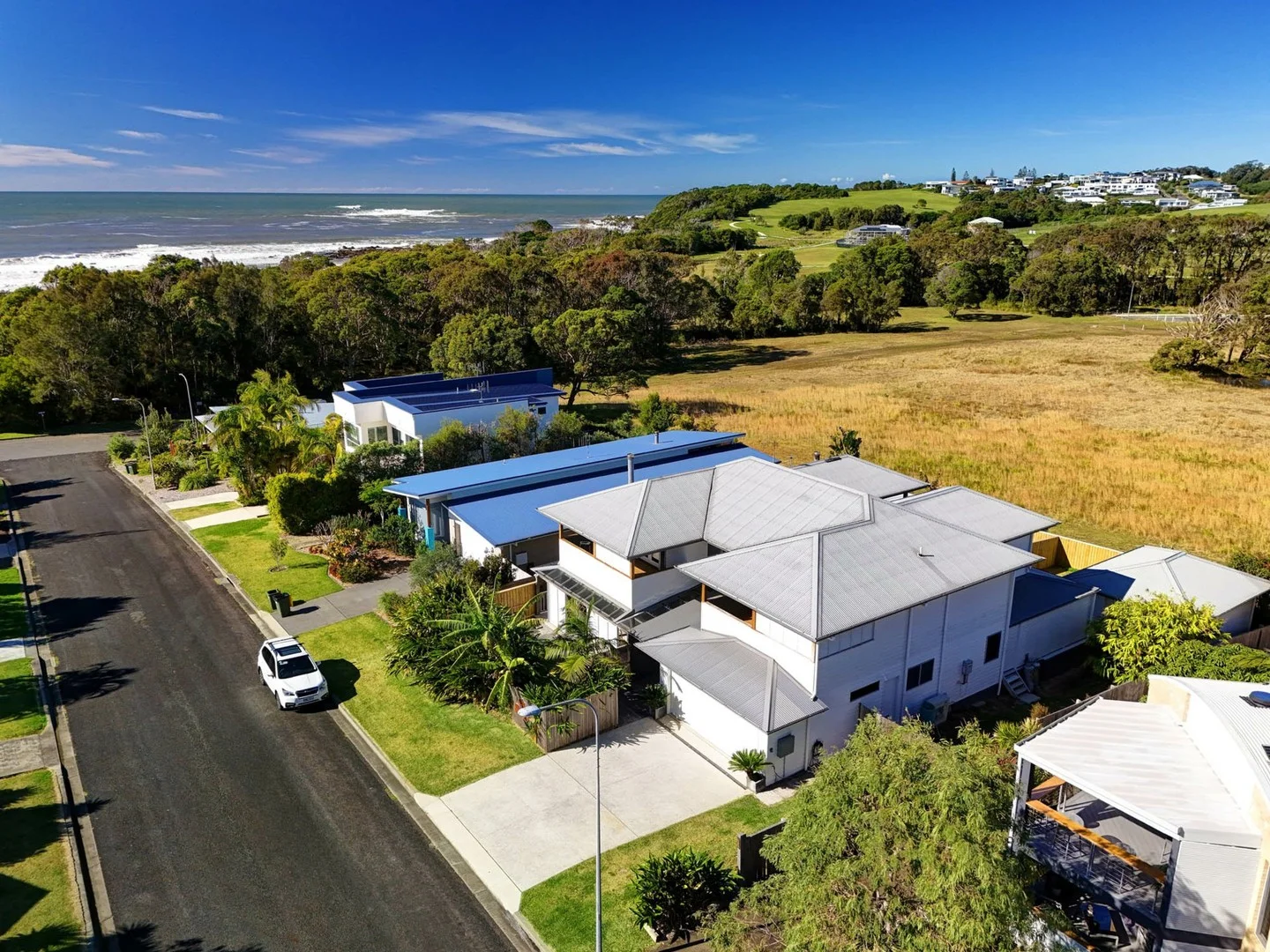 41 Emerald Drive, Diamond Beach NSW 2430