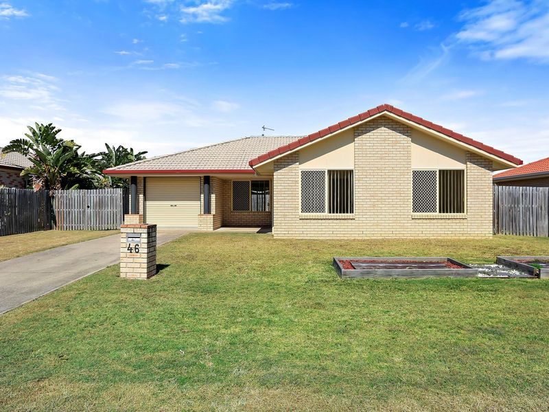 46 Emerald Park Way Urangan Qld 4655 House For Rent 353 387 Domain