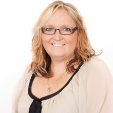 Vicki Mackay, Sales representative