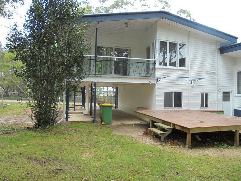 4 Pearl St, Russell Island QLD 4184, Image 2