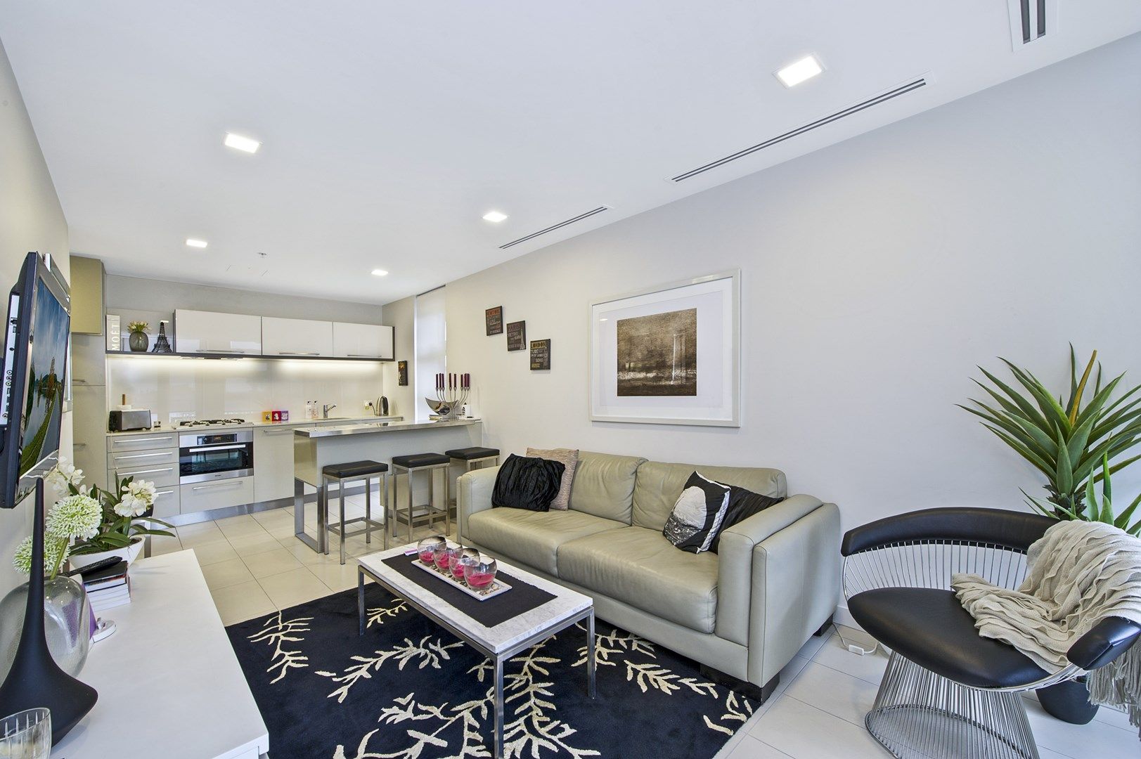 1 bedrooms Apartment / Unit / Flat in 27 Cunningham St NEWSTEAD QLD, 4006