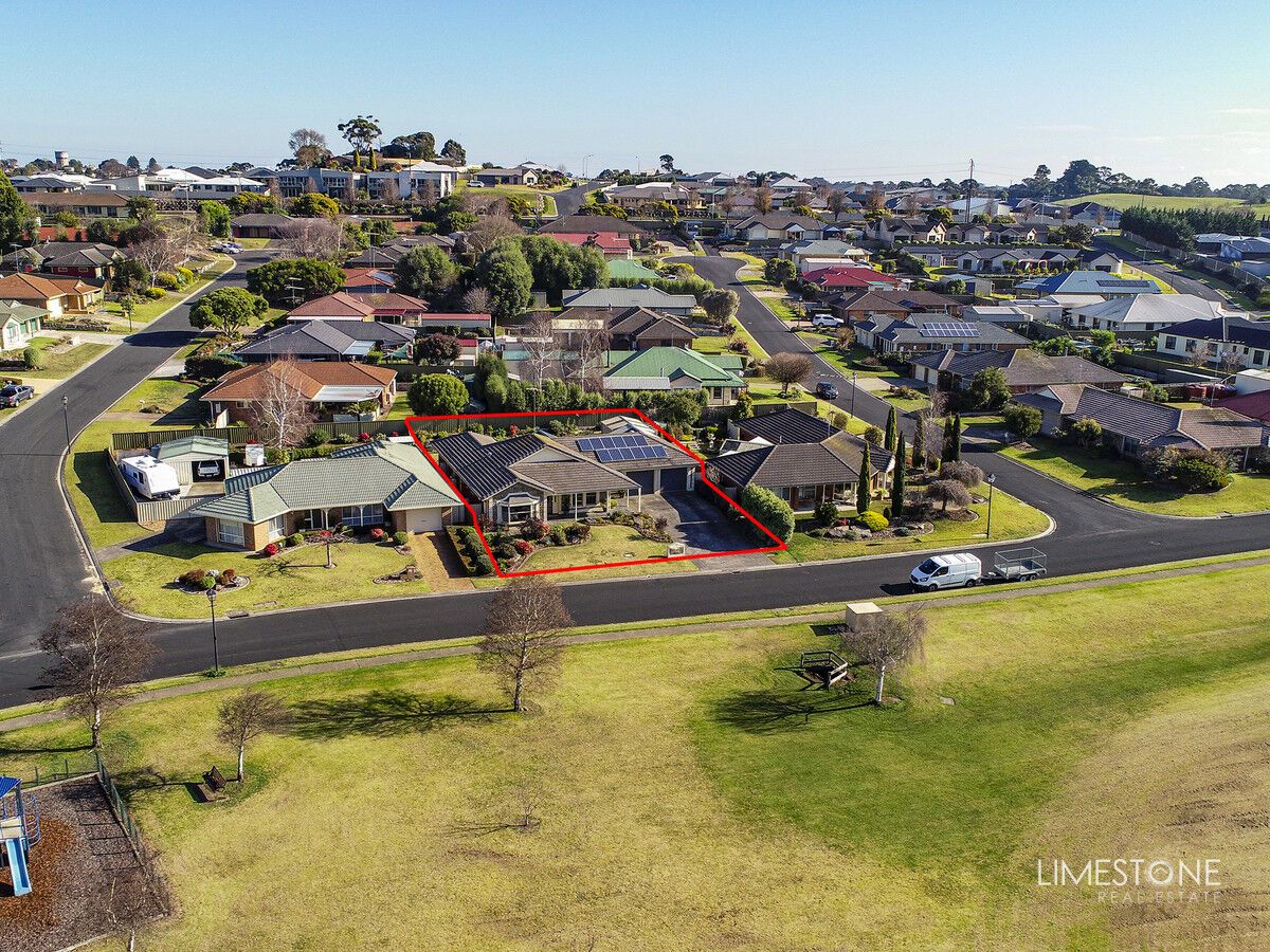 3 bedrooms House in 11 Parkway Avenue MOUNT GAMBIER SA, 5290