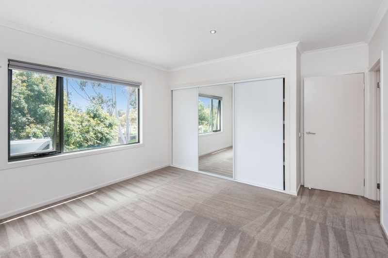 10 Delbridge Street, Golden Square VIC 3555, Image 1