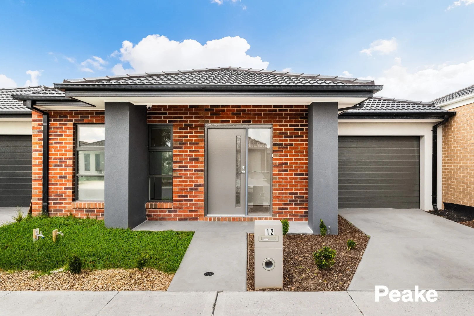 12 Handley Crescent, Officer VIC 3809