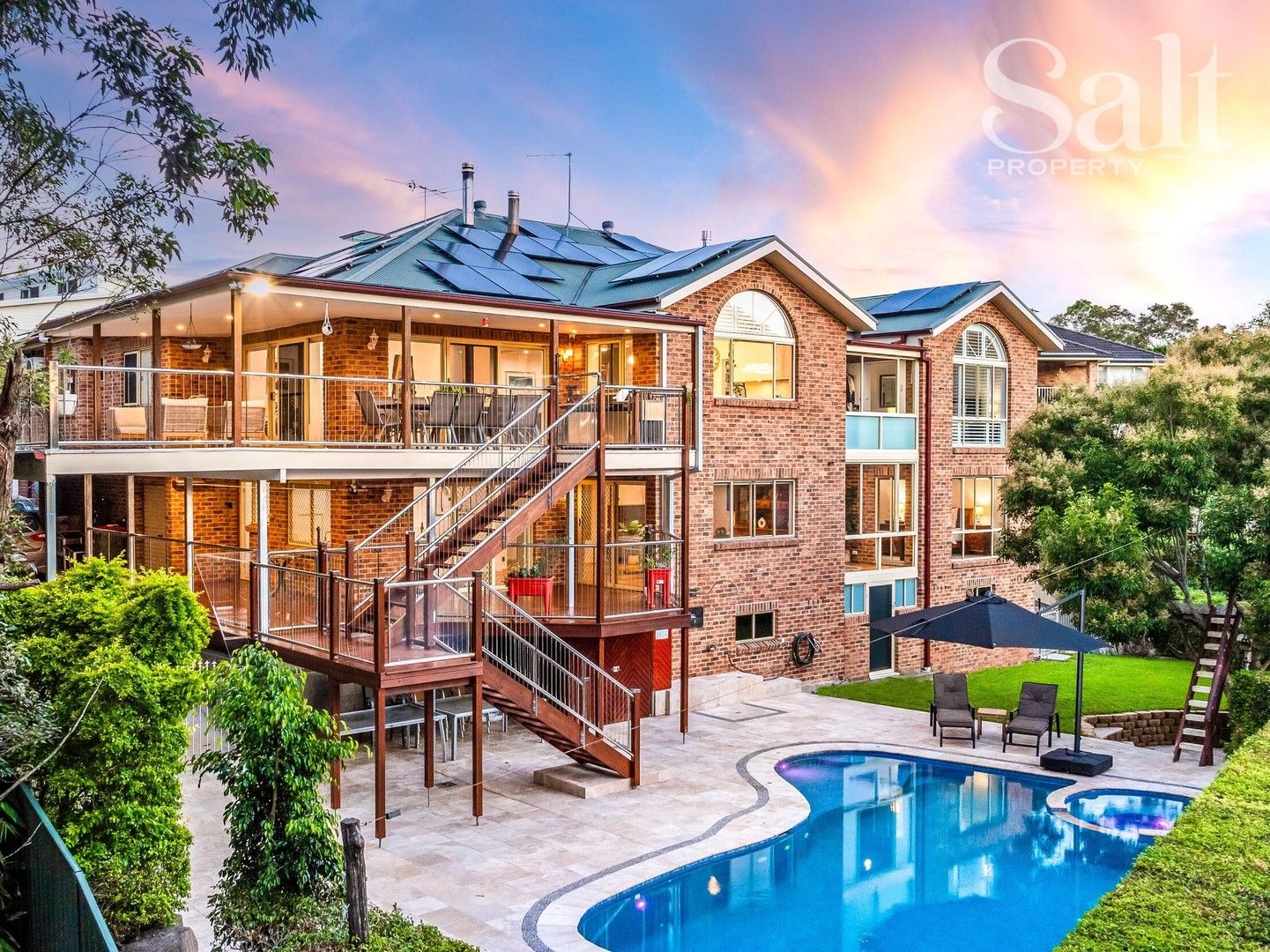 6 bedrooms House in 30 Roma Road VALENTINE NSW, 2280