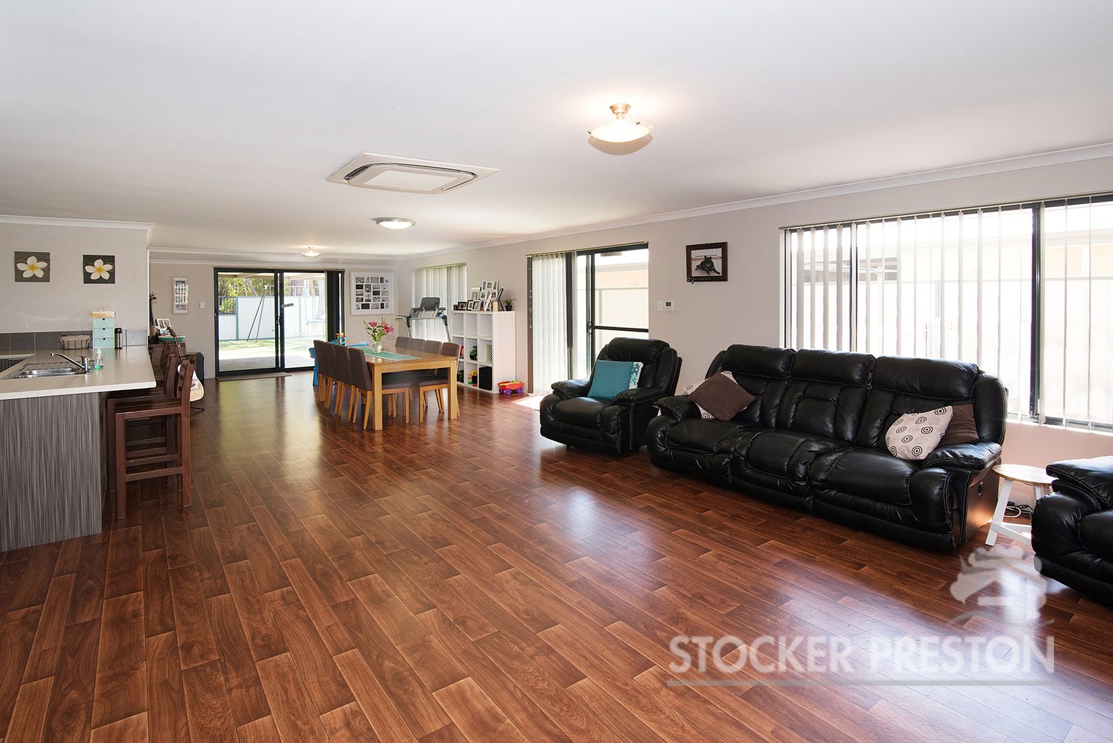 56 Santons Approach, Yalyalup WA 6280, Image 2