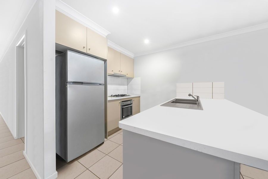 3/64 GLORIOUS PROMENADE, Redbank Plains QLD 4301, Image 2