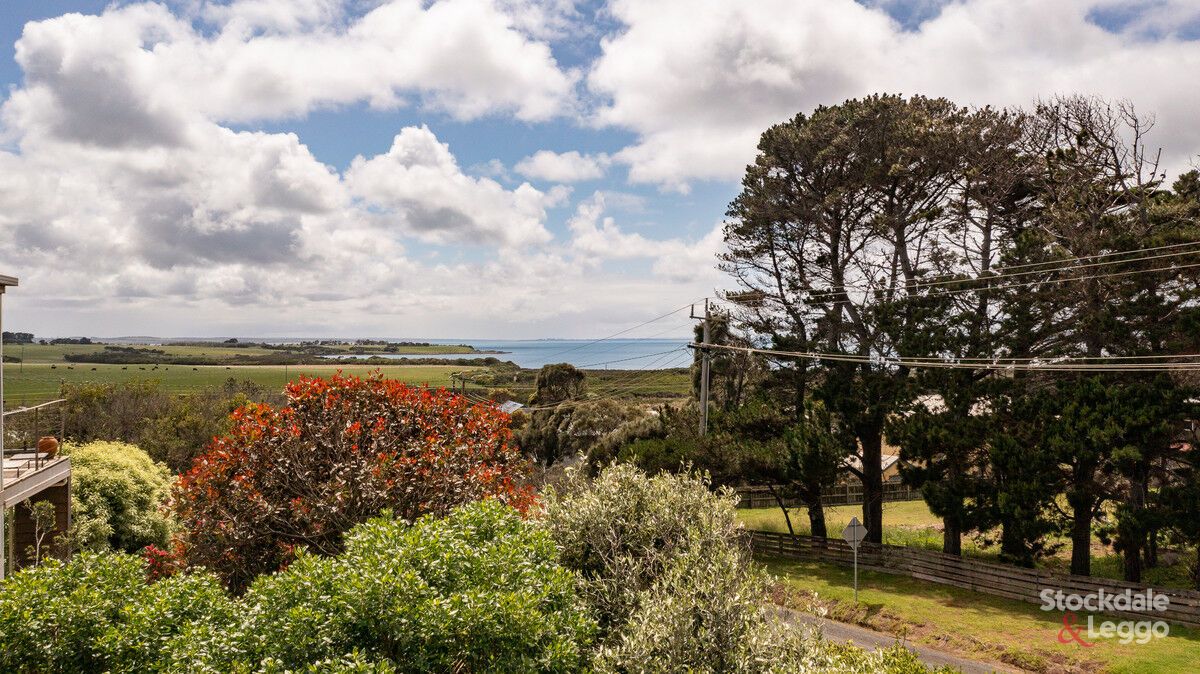 8 Dunvegan Crescent, Surf Beach VIC 3922, Image 1