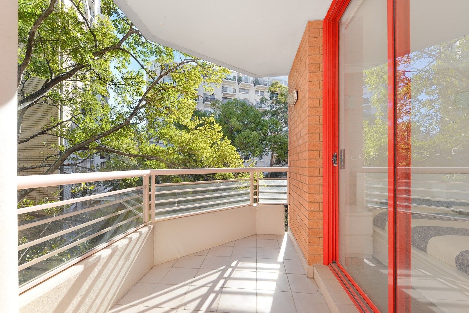 1 bedrooms Apartment / Unit / Flat in 405/2-6 Birtley Place ELIZABETH BAY NSW, 2011