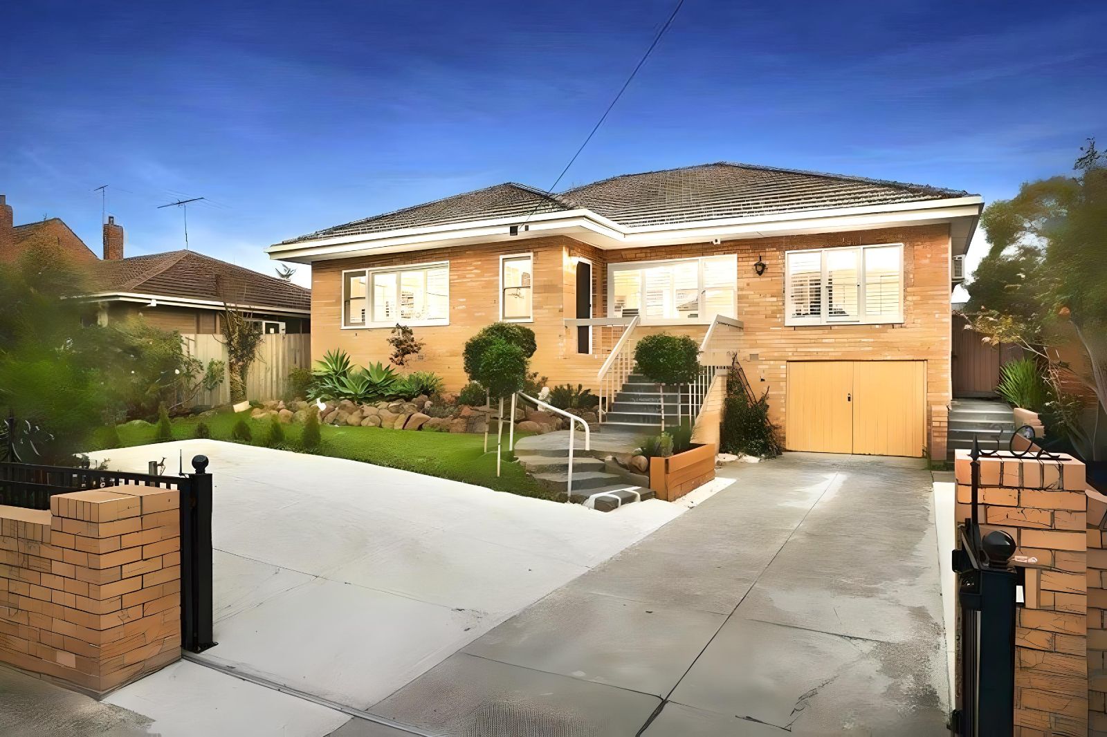 4 bedrooms House in 302 Cotham Road KEW VIC, 3101