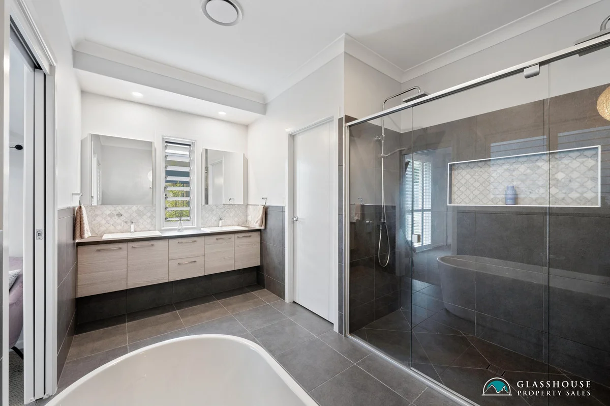 Additional image 4 of 6-8 Jordana Place, Glass House Mountains QLD 4518