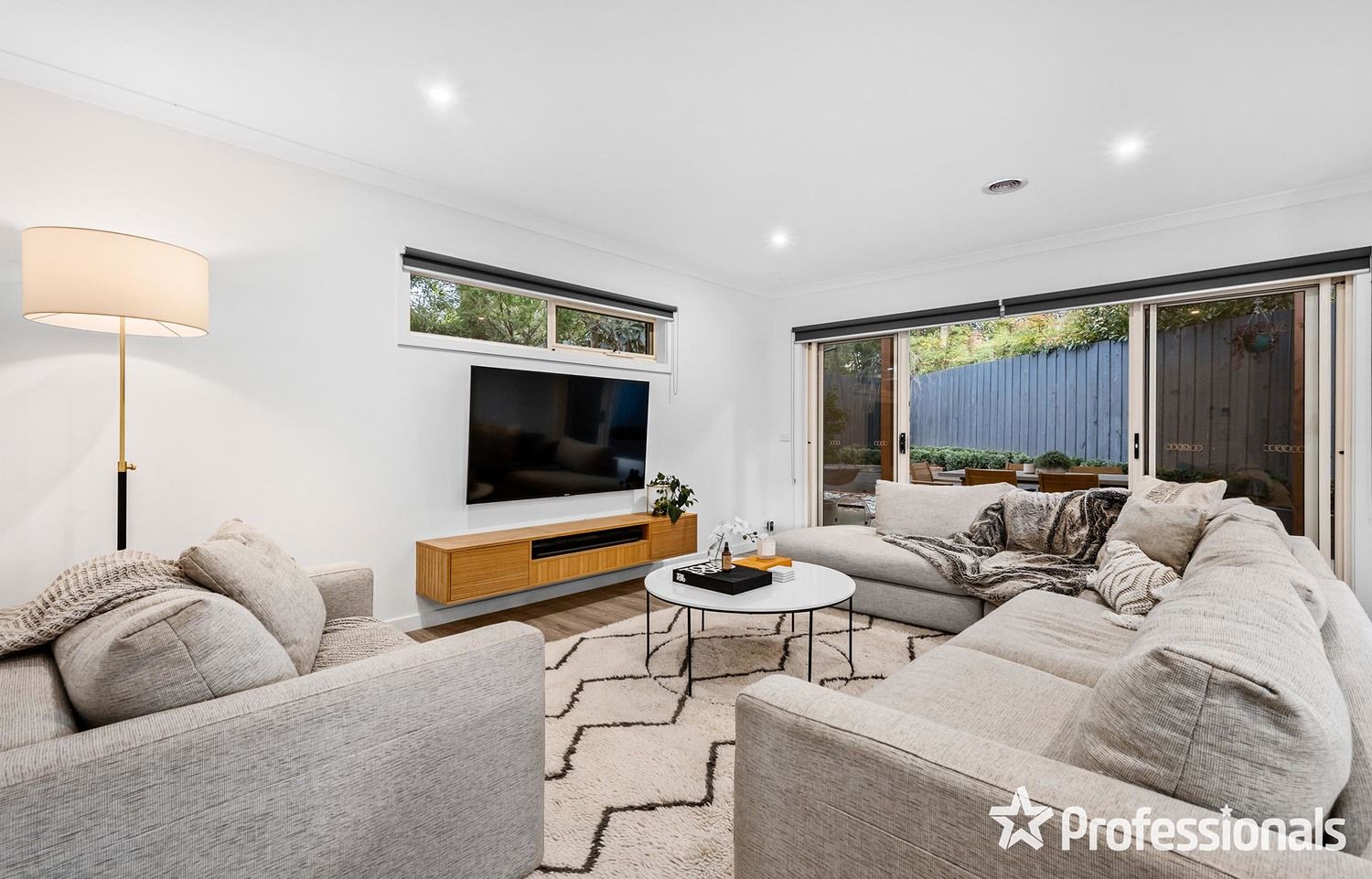 4 Kindred Close, Mooroolbark VIC 3138, Image 1