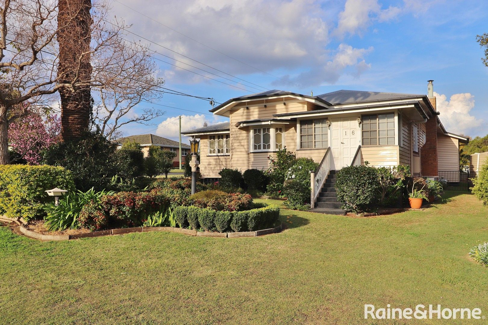 4 bedrooms House in 16 Gooyong Street KINGAROY QLD, 4610