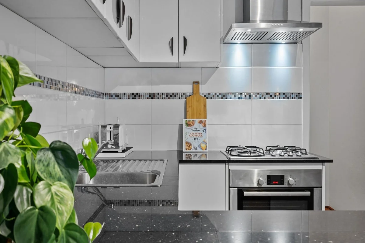 Additional image 13 of 8 Hampton Square, Morley WA 6062