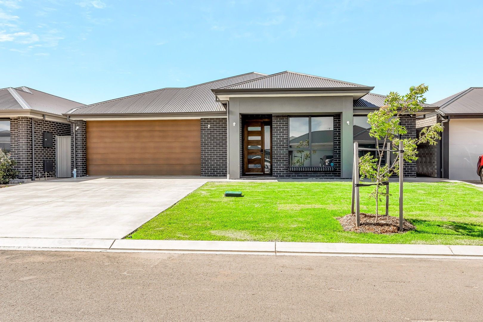 4 bedrooms House in 24 McNamara Way VIRGINIA SA, 5120