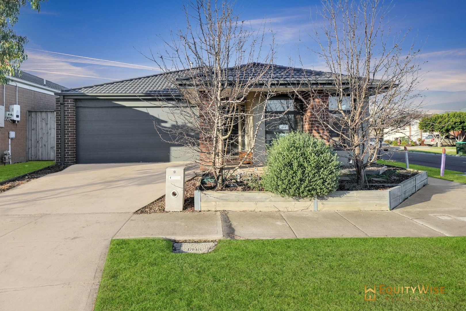 3 bedrooms House in 9 Aporum Avenue WYNDHAM VALE VIC, 3024
