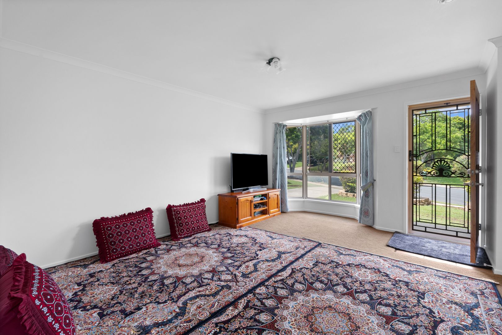 49 Gibbs Avenue, Collingwood Park QLD 4301, Image 2