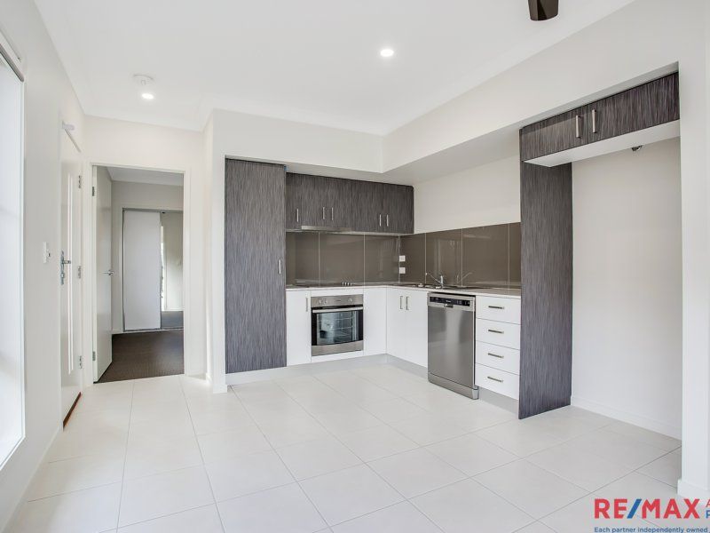 2/22 Shelduck Street, Upper Coomera QLD 4209, Image 0