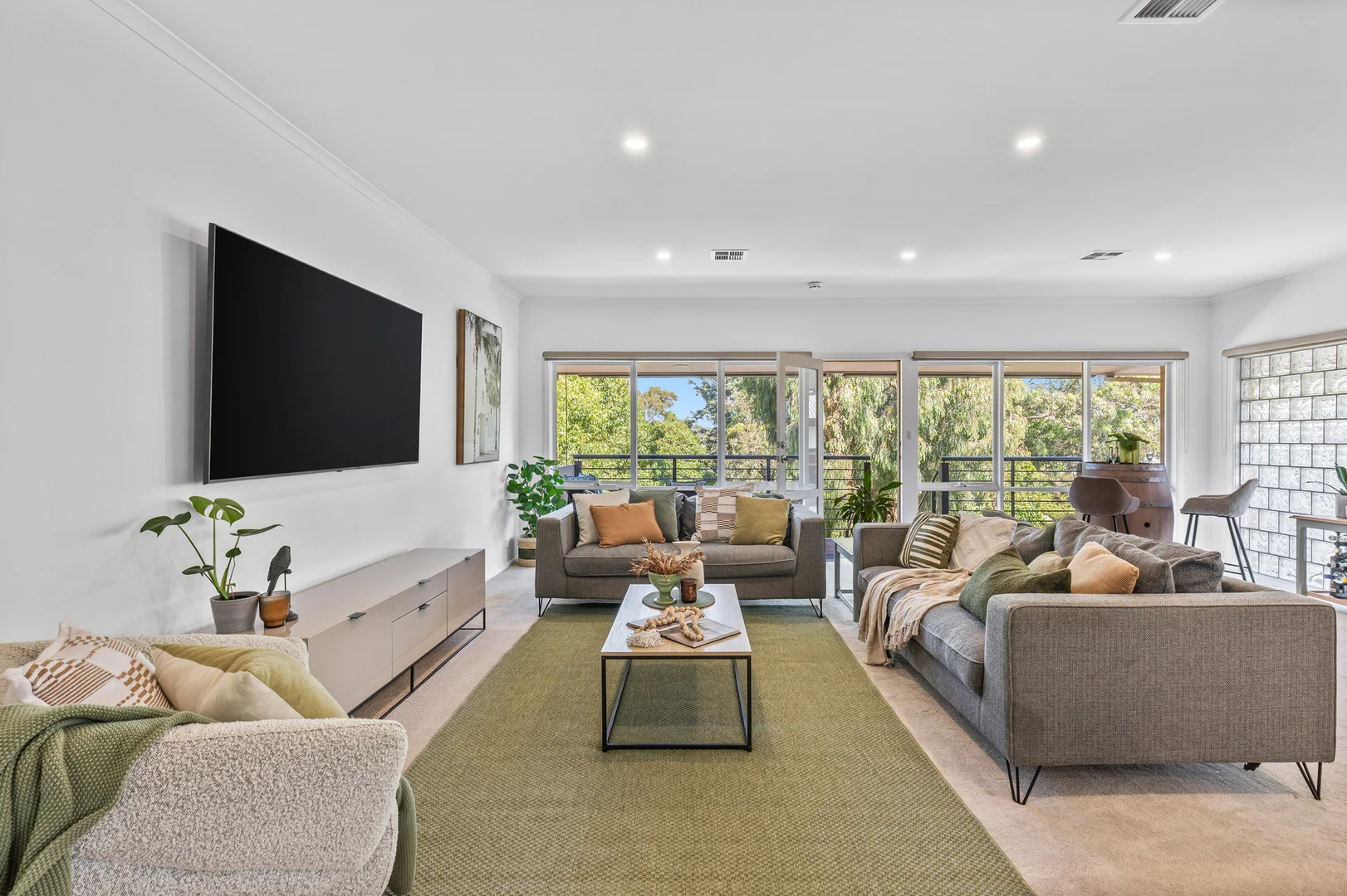 Additional image 2 of 70 Oakpark Drive, Chadstone VIC 3148