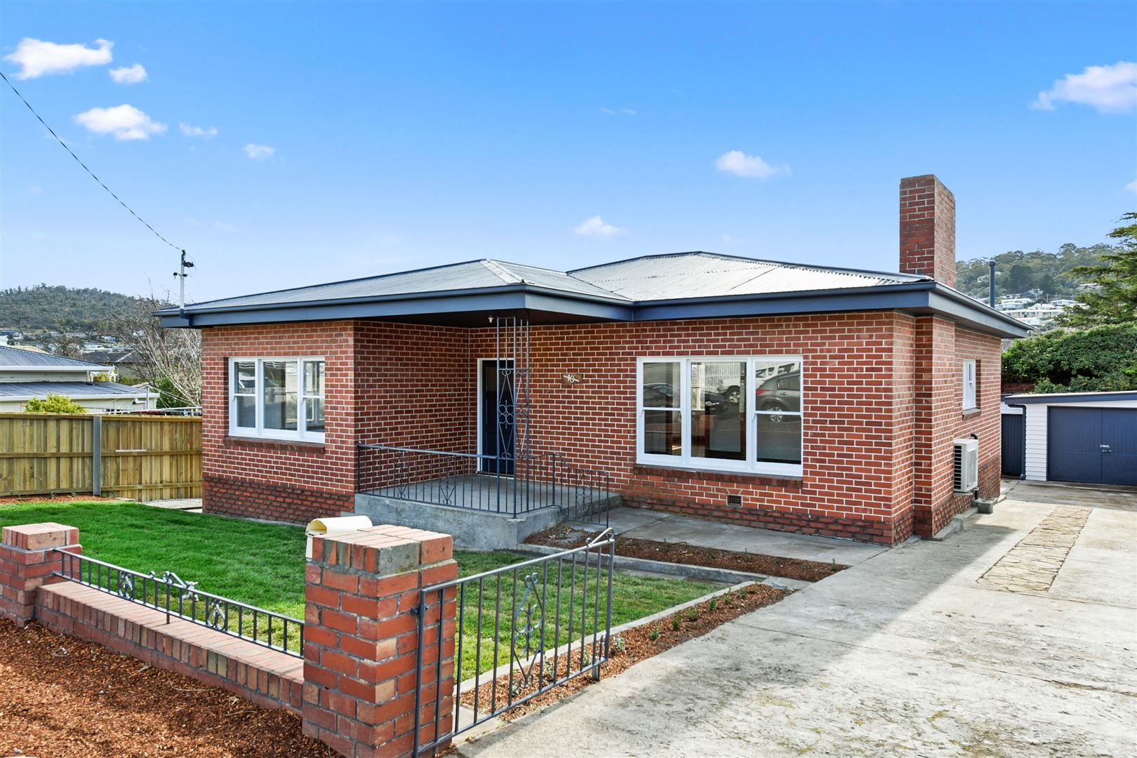 16 Ballawinnie Road, Lindisfarne TAS 7015, Image 0