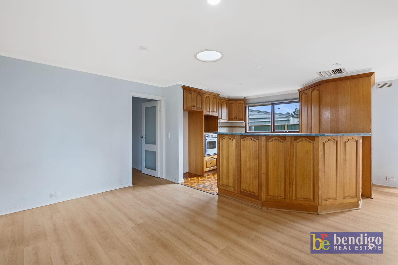 6 Raglan Place East, Axedale VIC 3551, Image 2