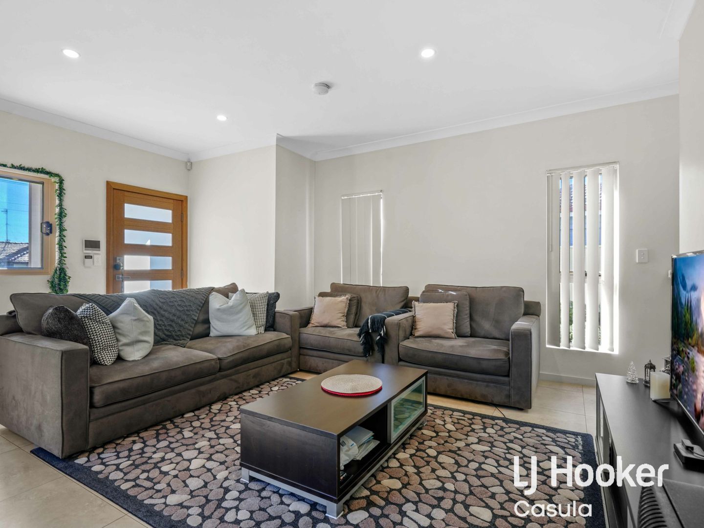 1/2 Blackwood Avenue, Casula NSW 2170, Image 1