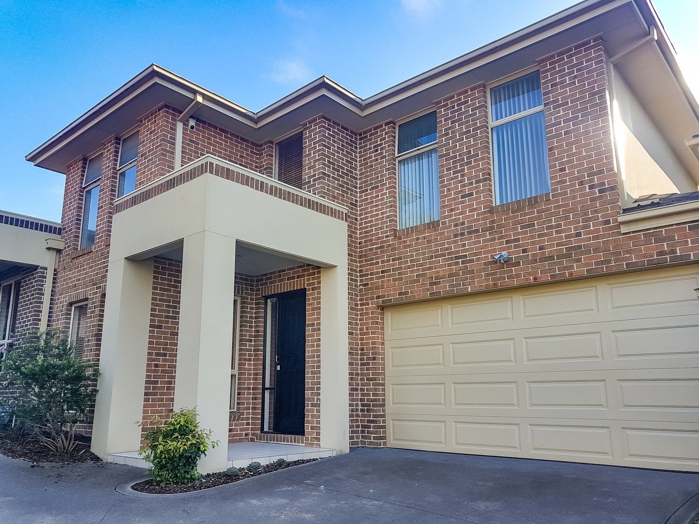 3 bedrooms Townhouse in 2/67 Russell Crescent DONCASTER EAST VIC, 3109