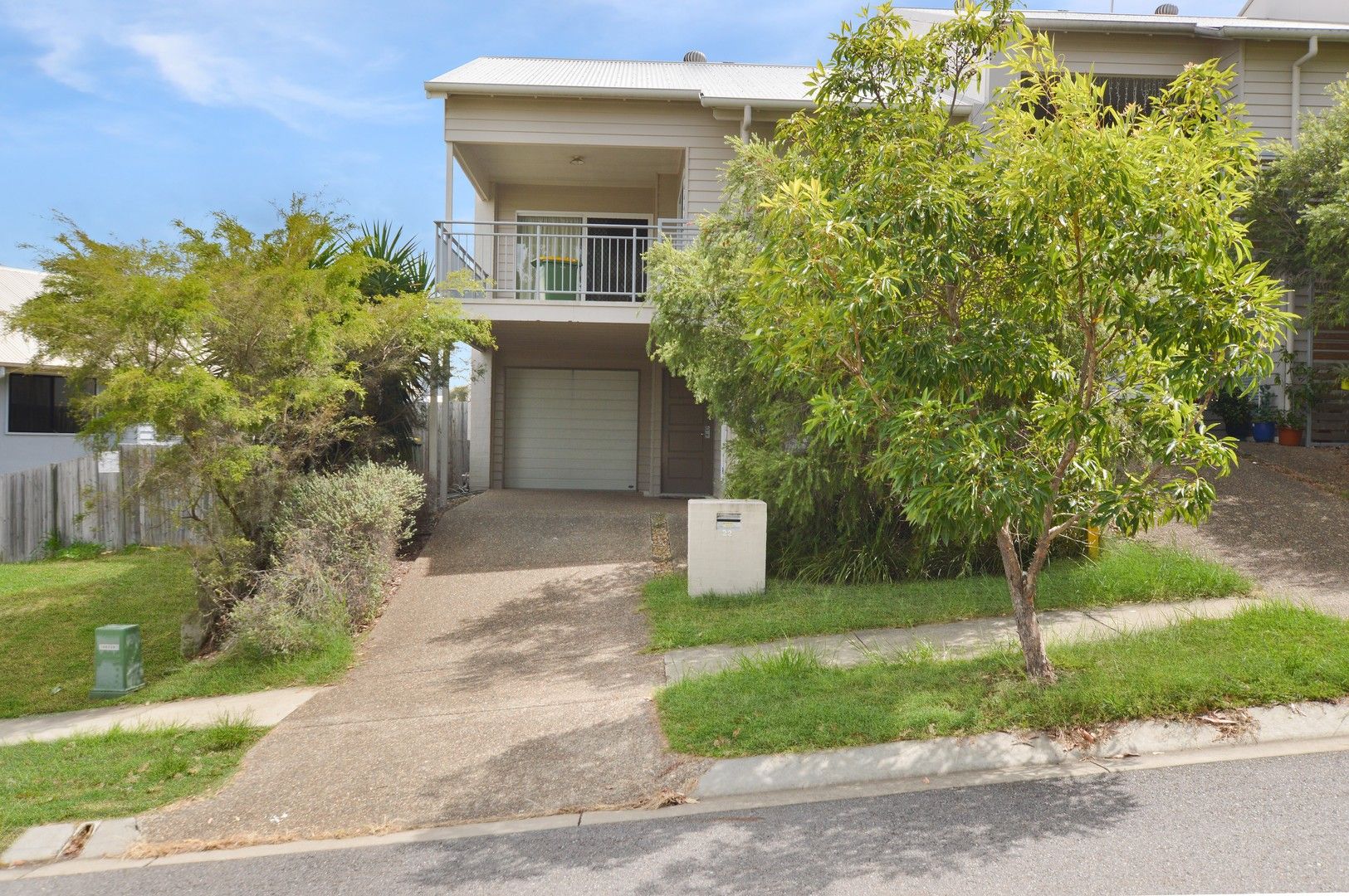 22 Park Edge Drive, Springfield Lakes QLD 4300 Townhouse For Rent