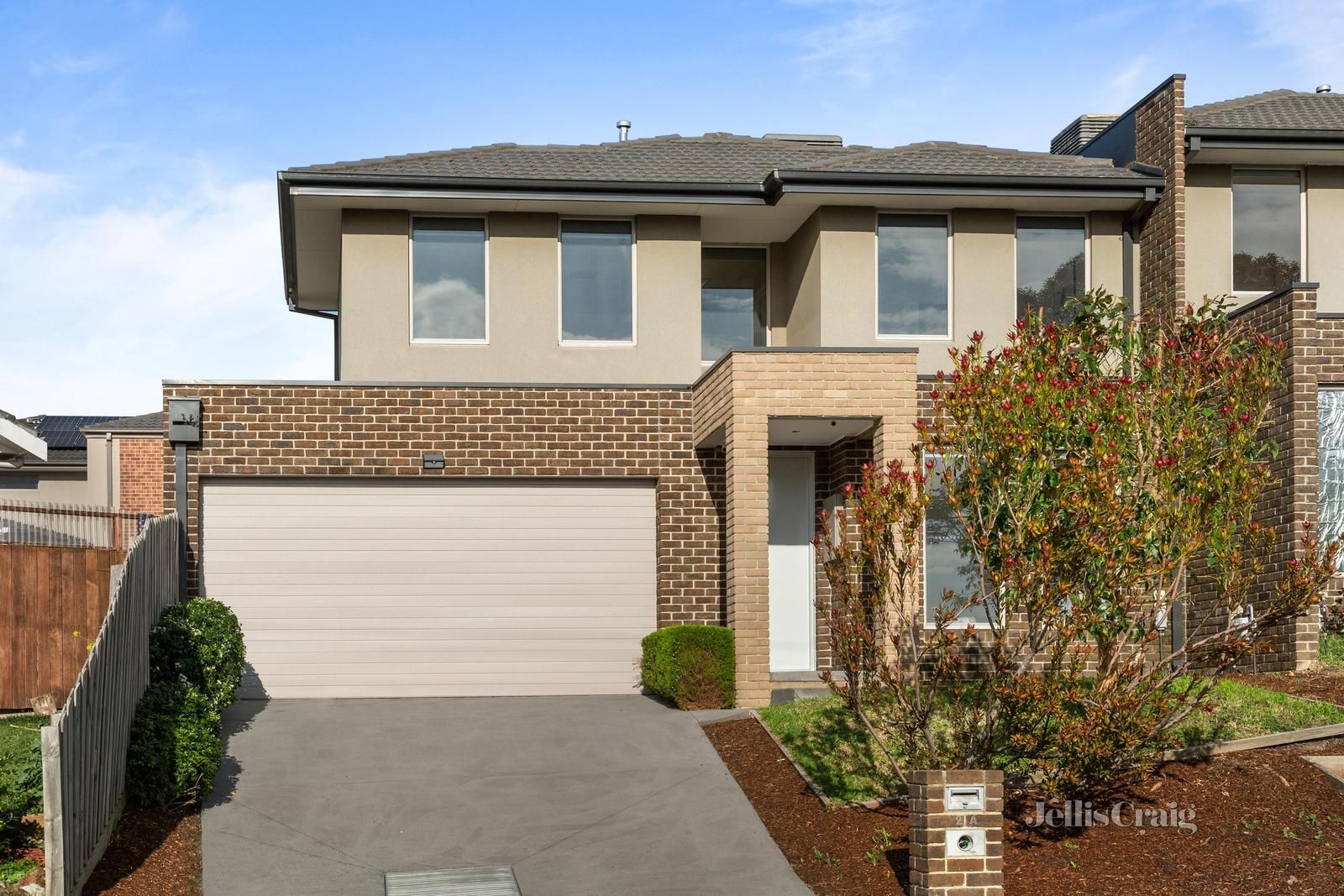 Sold 2A Belvedere Avenue, Doncaster East VIC 3109 on 29 Oct 2022 2018105163 Domain