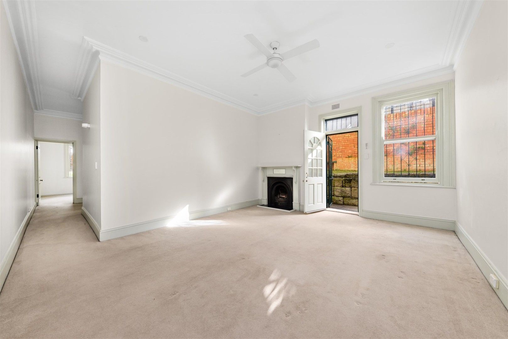 3 bedrooms Apartment / Unit / Flat in 42A Carr Street COOGEE NSW, 2034