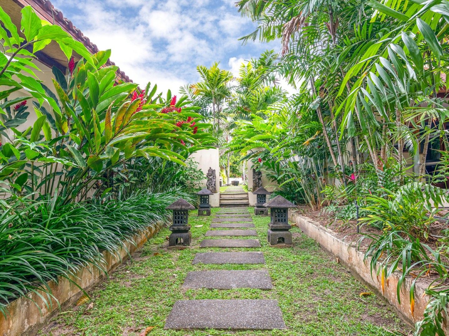 3 bedrooms Apartment / Unit / Flat in 8 Surya/24 Andrews Close PORT DOUGLAS QLD, 4877