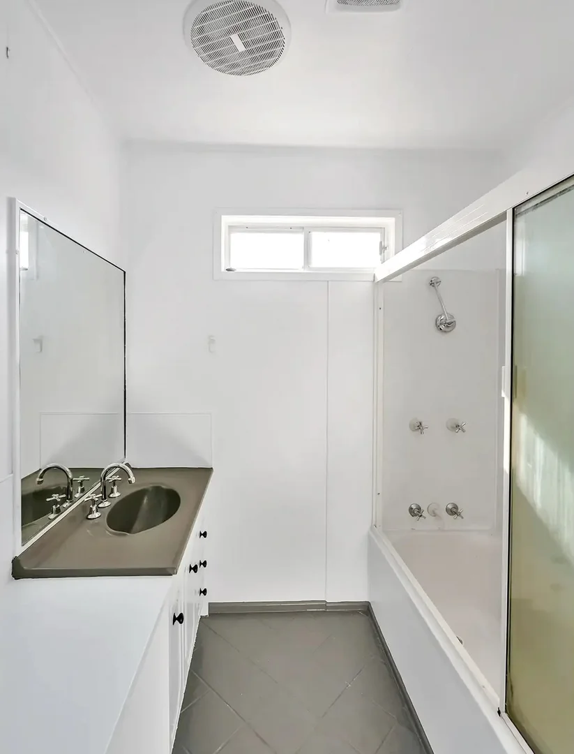 Additional image 5 of 238 Carpenter Street, Frenchville QLD 4701