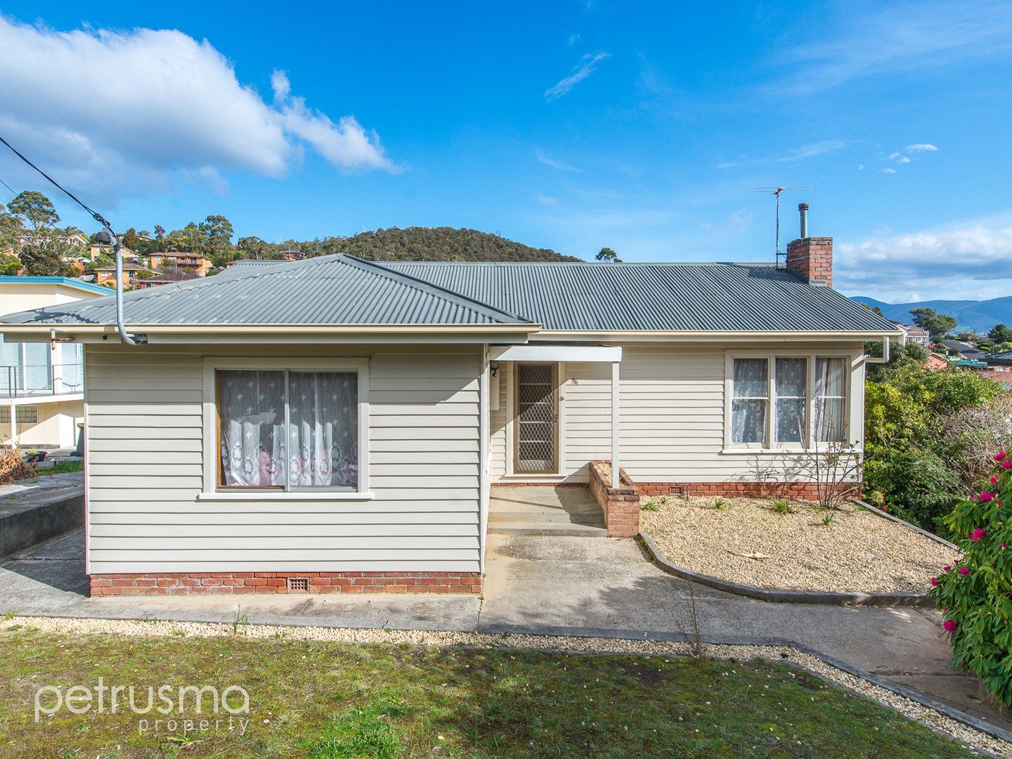 96 Gordons Hill Road, Lindisfarne TAS 7015, Image 2