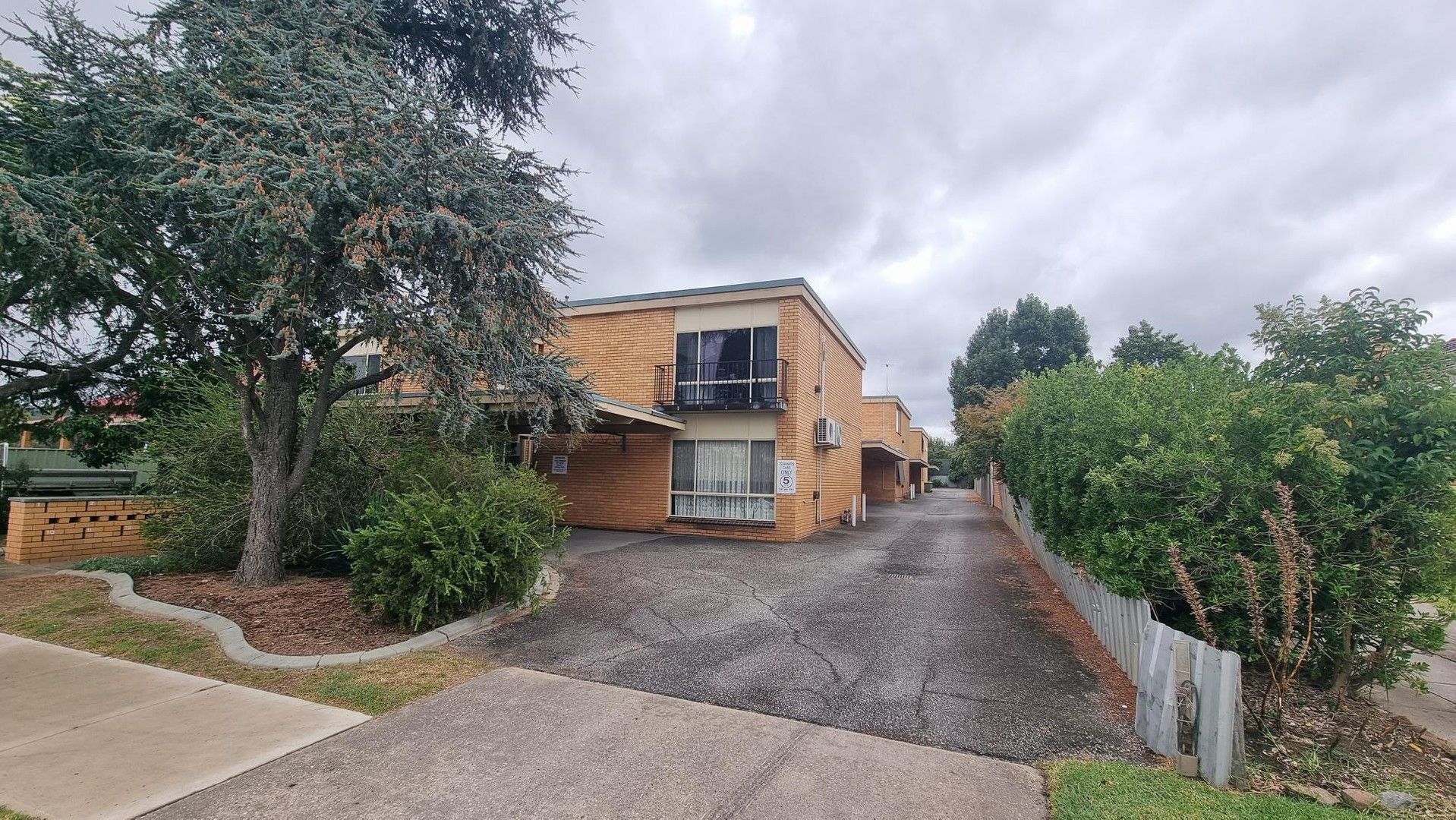 2 bedrooms Block of Units in 3/562 Union Road LAVINGTON NSW, 2641