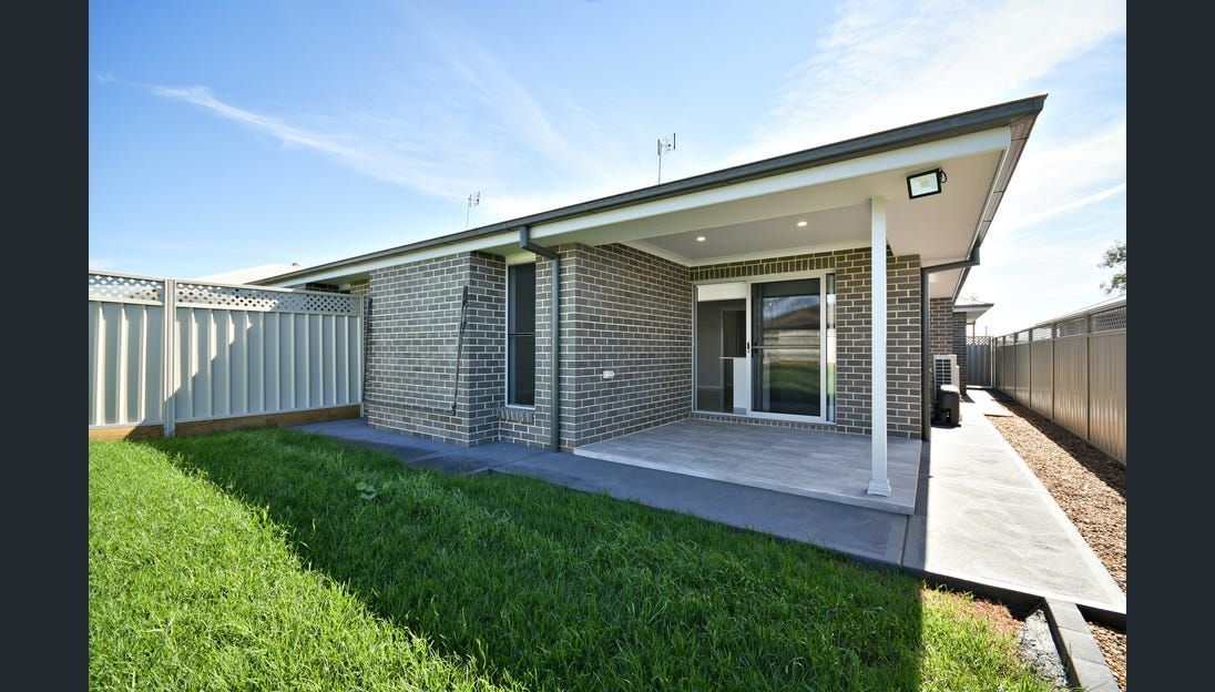 19B APSLEY CRESCENT, Dubbo NSW 2830, Image 2