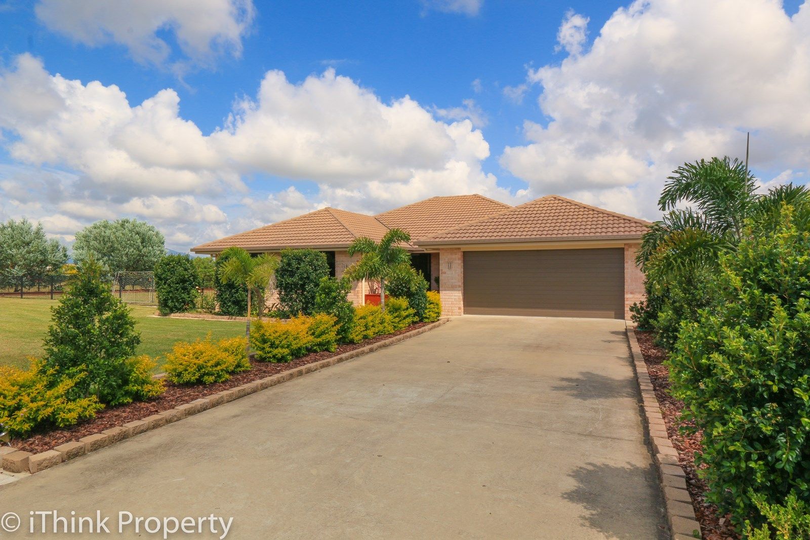 16 Goolman Place, Peak Crossing QLD 4306, Image 2