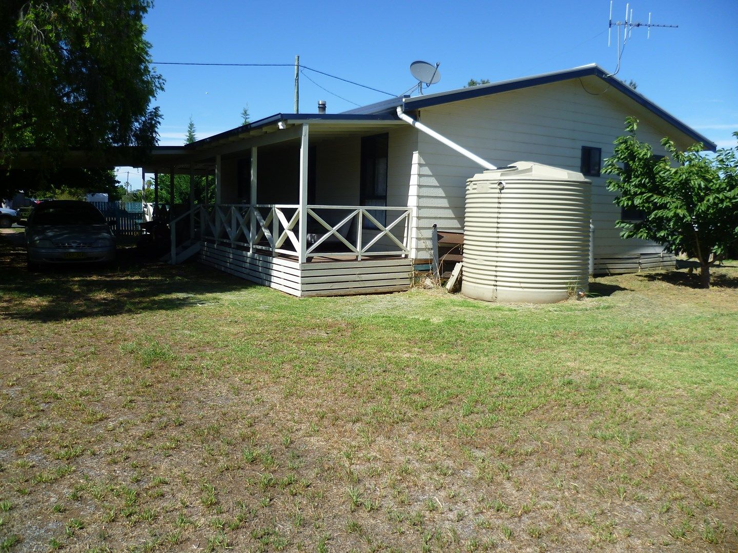 7 Napier, Binnaway NSW 2395, Image 2