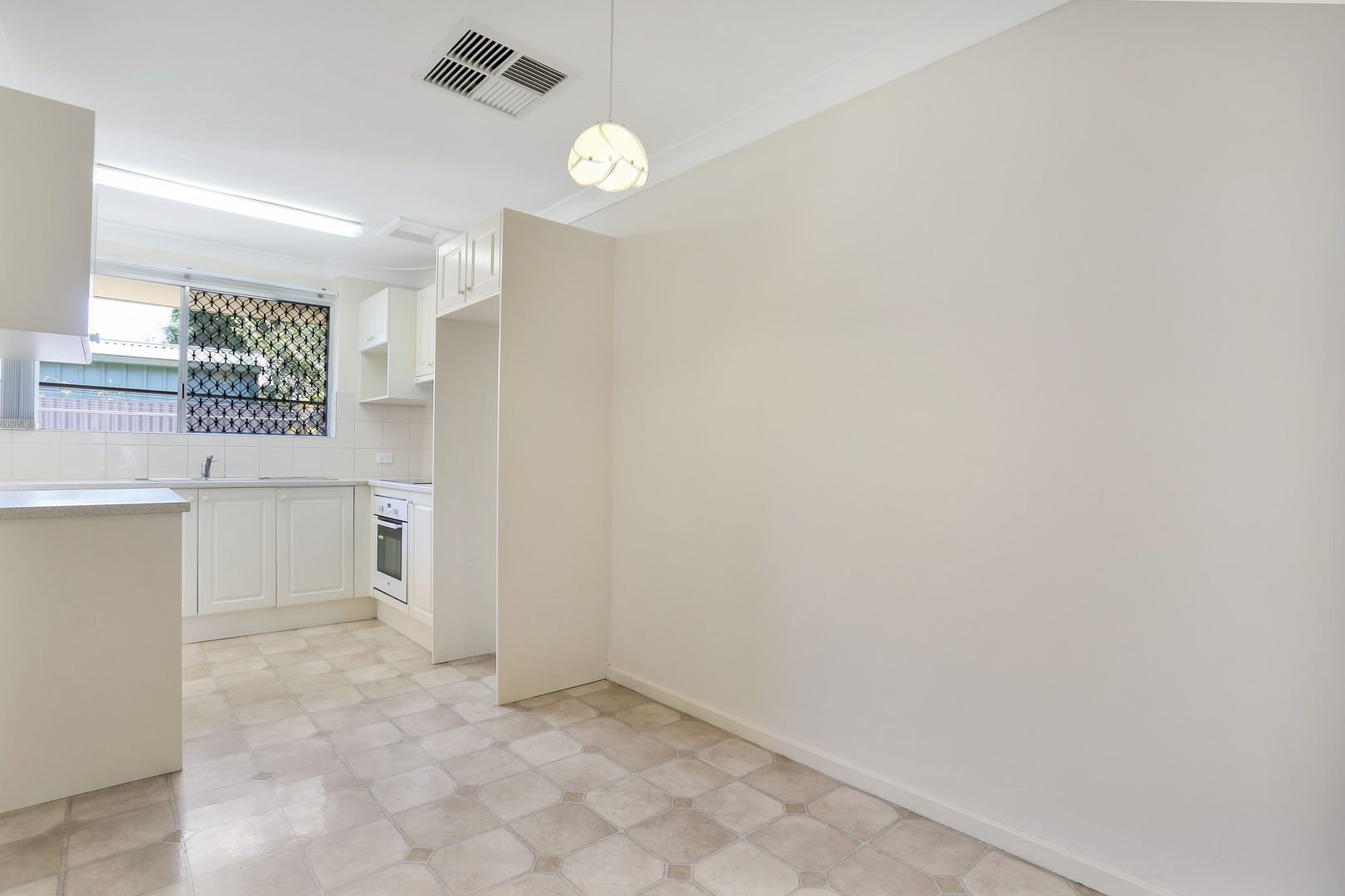 5/20 Kingston Avenue, Daw Park SA 5041, Image 2