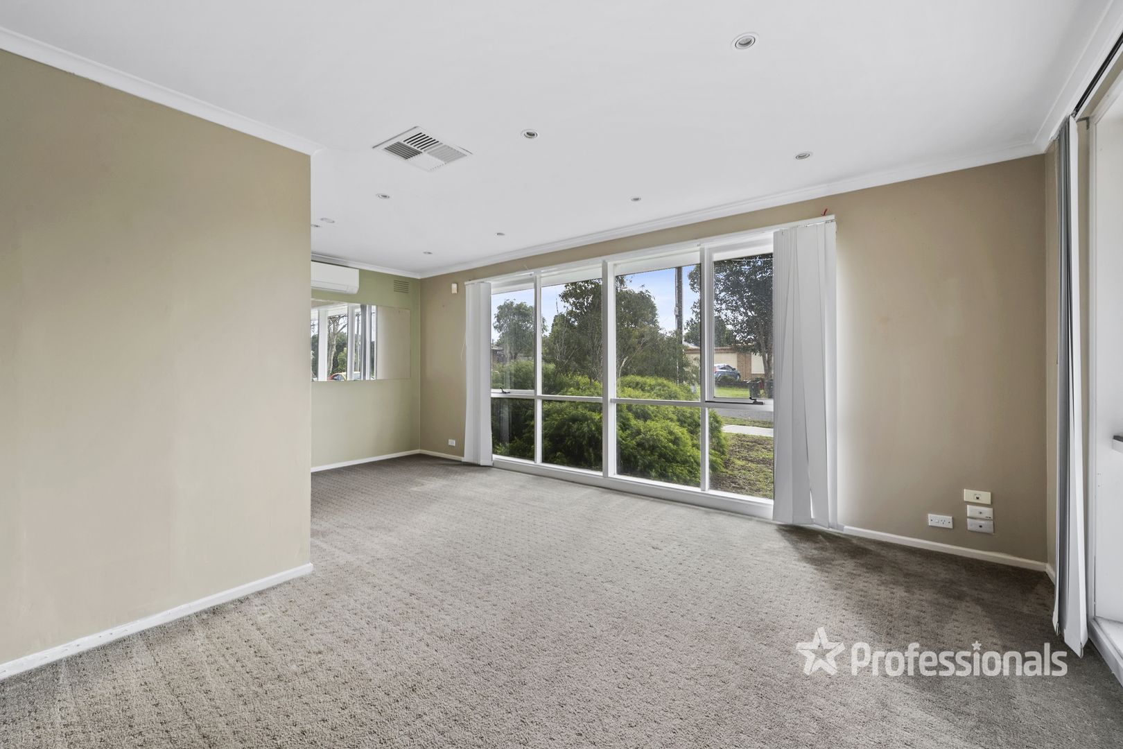 6 Serpentine Court, Werribee VIC 3030, Image 1