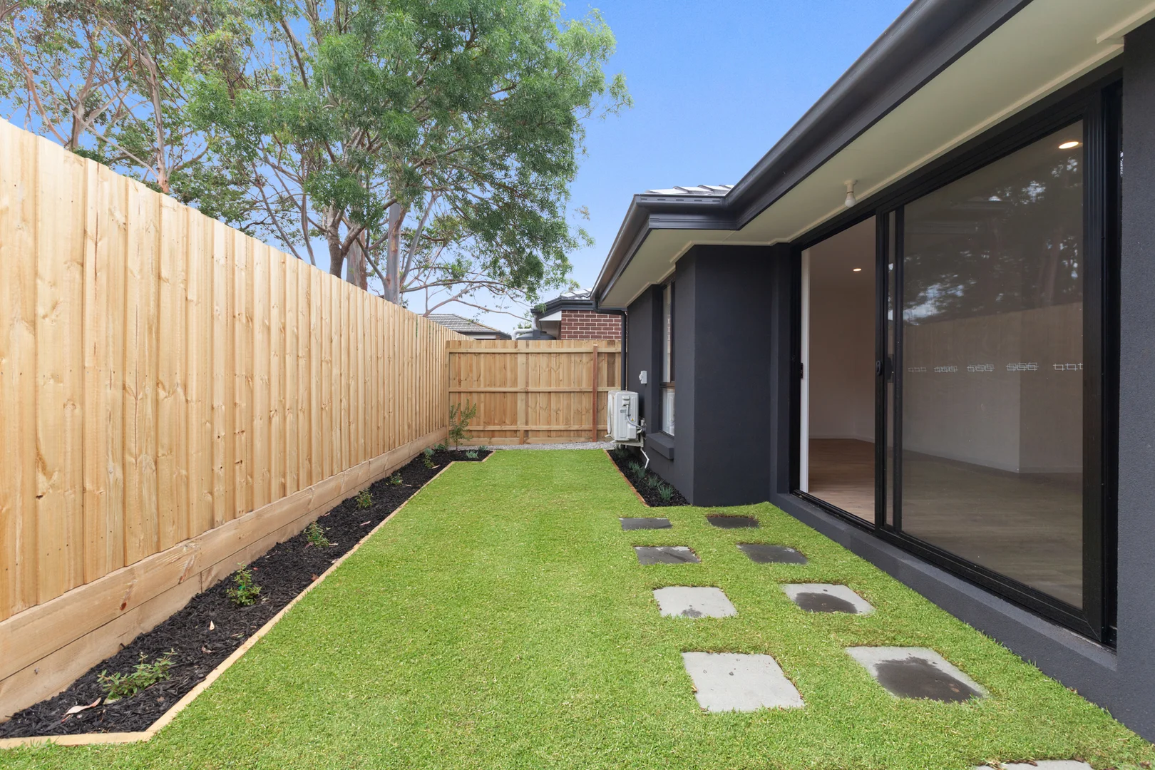 Additional image 8 of 2-4/12 Raglan Street, Wallan VIC 3756