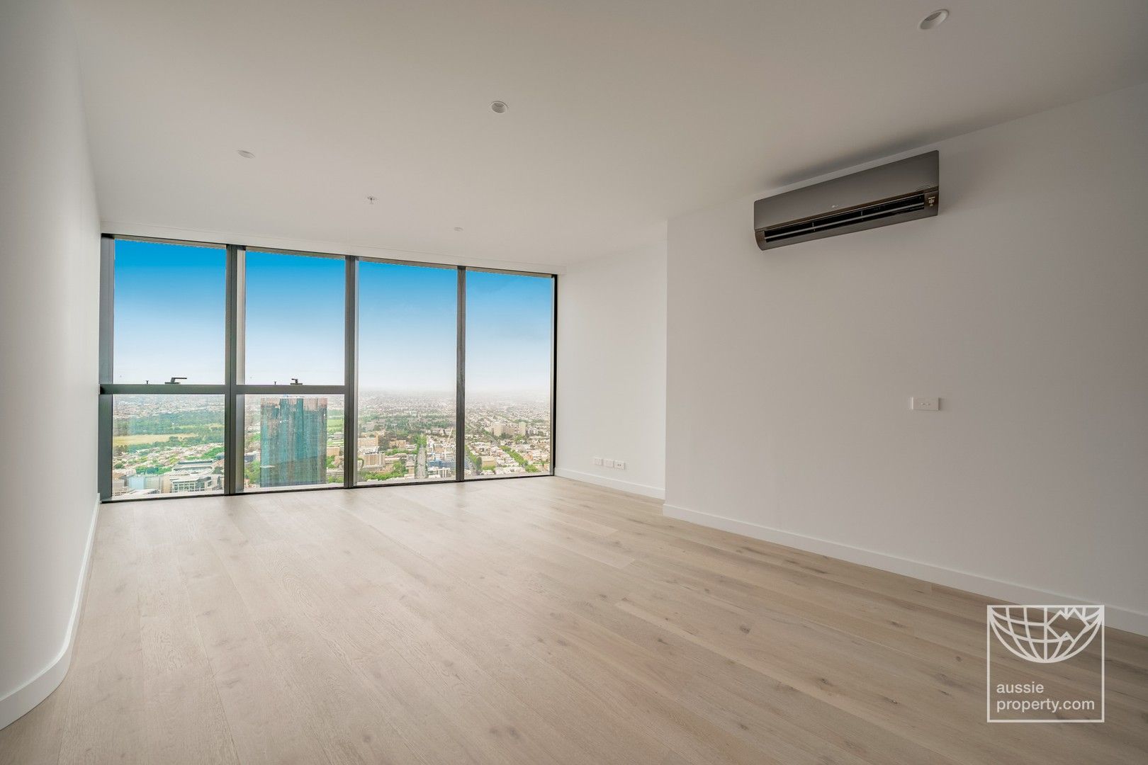 3 bedrooms Apartment / Unit / Flat in 8306/228 La Trobe Street MELBOURNE VIC, 3000
