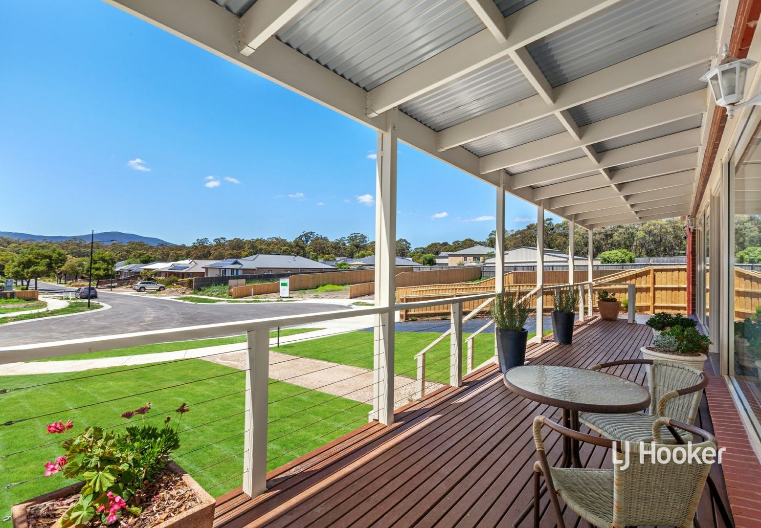 20 Yattarna Court, Broadford VIC 3658, Image 2