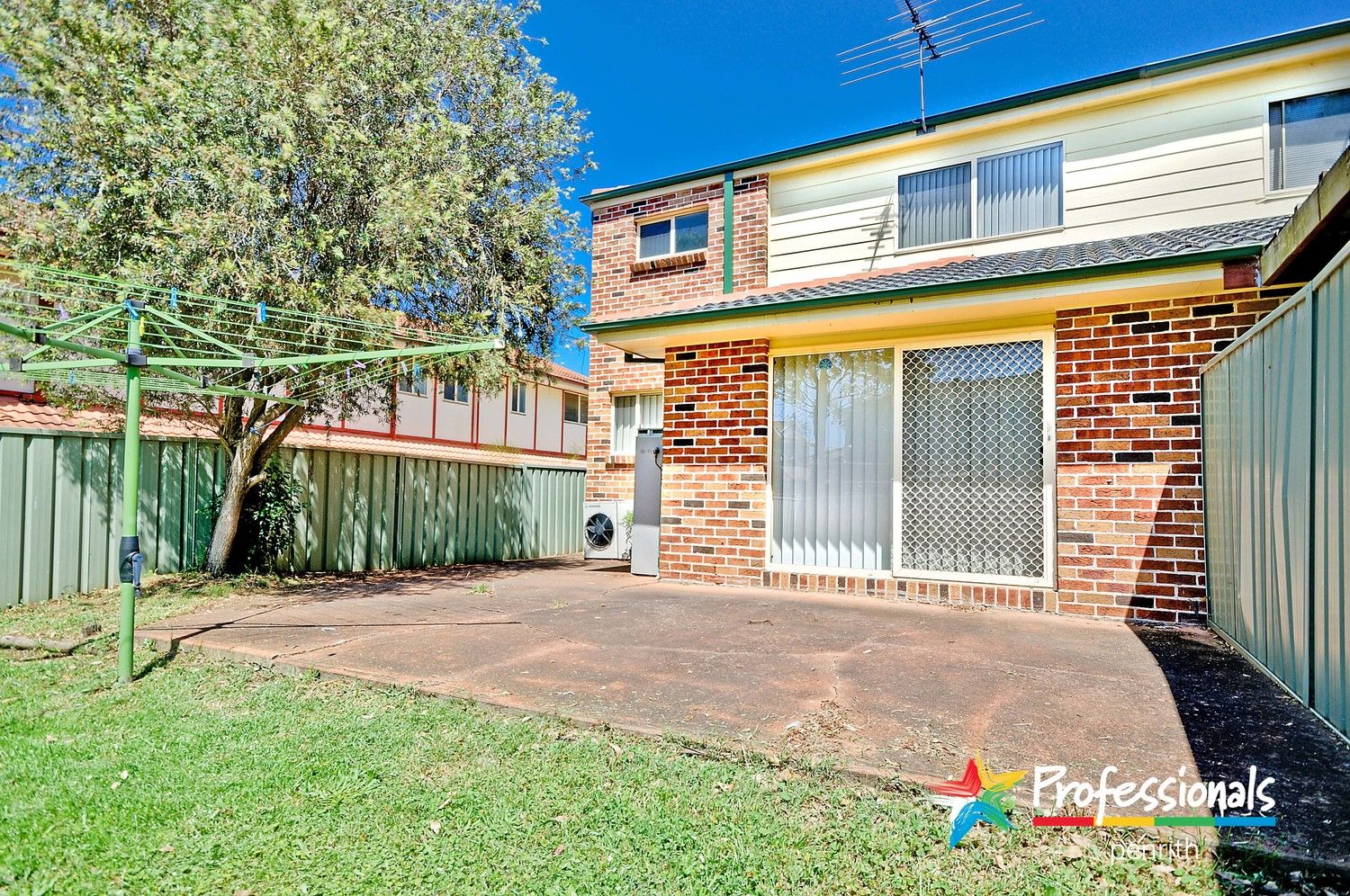 2/42 Luttrell Street, Glenmore Park NSW 2745, Image 2