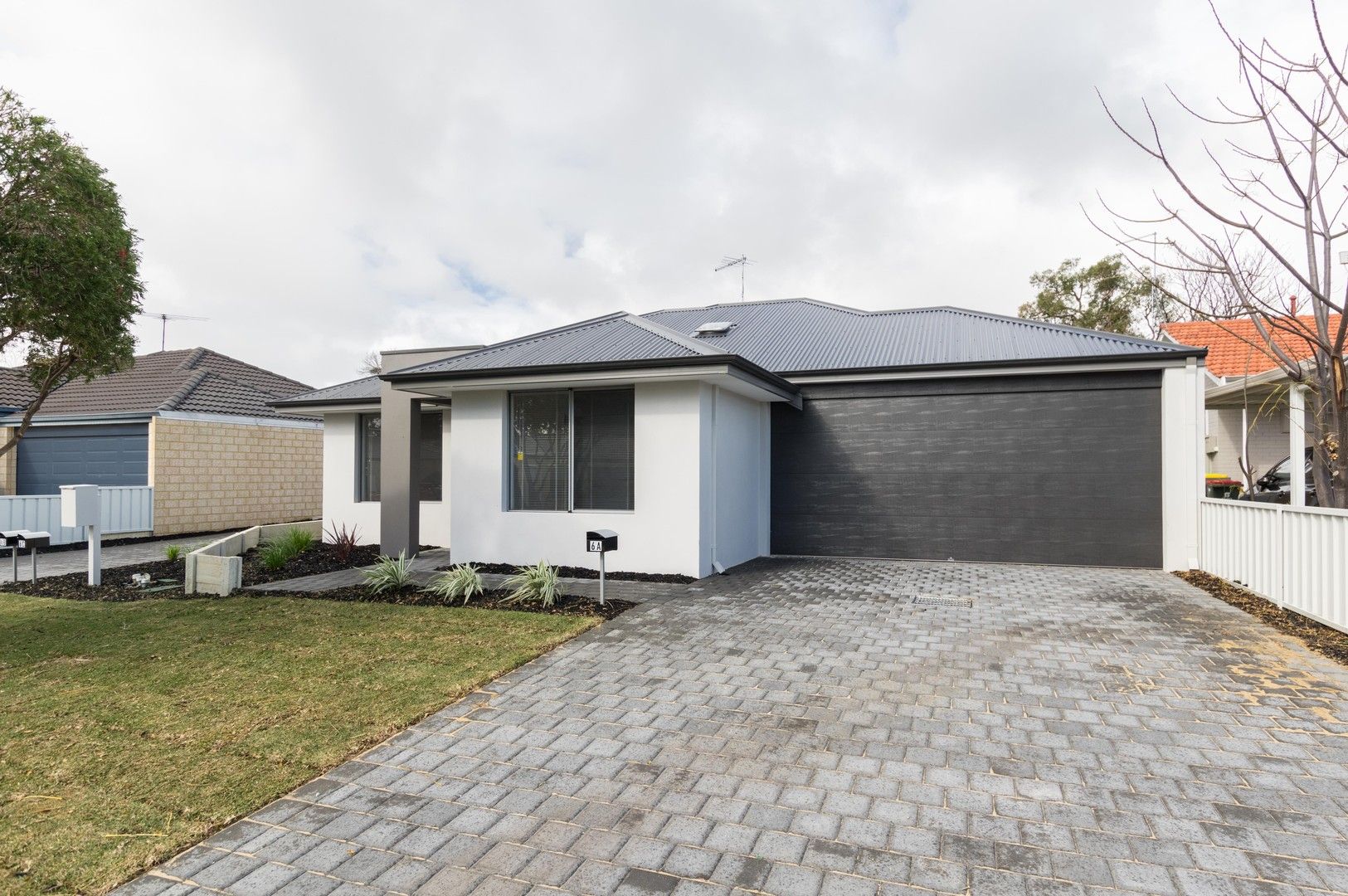 3 bedrooms Villa in 6a Elward Way BALGA WA, 6061