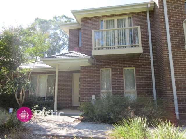 3 bedrooms Townhouse in 27 / 5 Delacombe Drive MILL PARK VIC, 3082