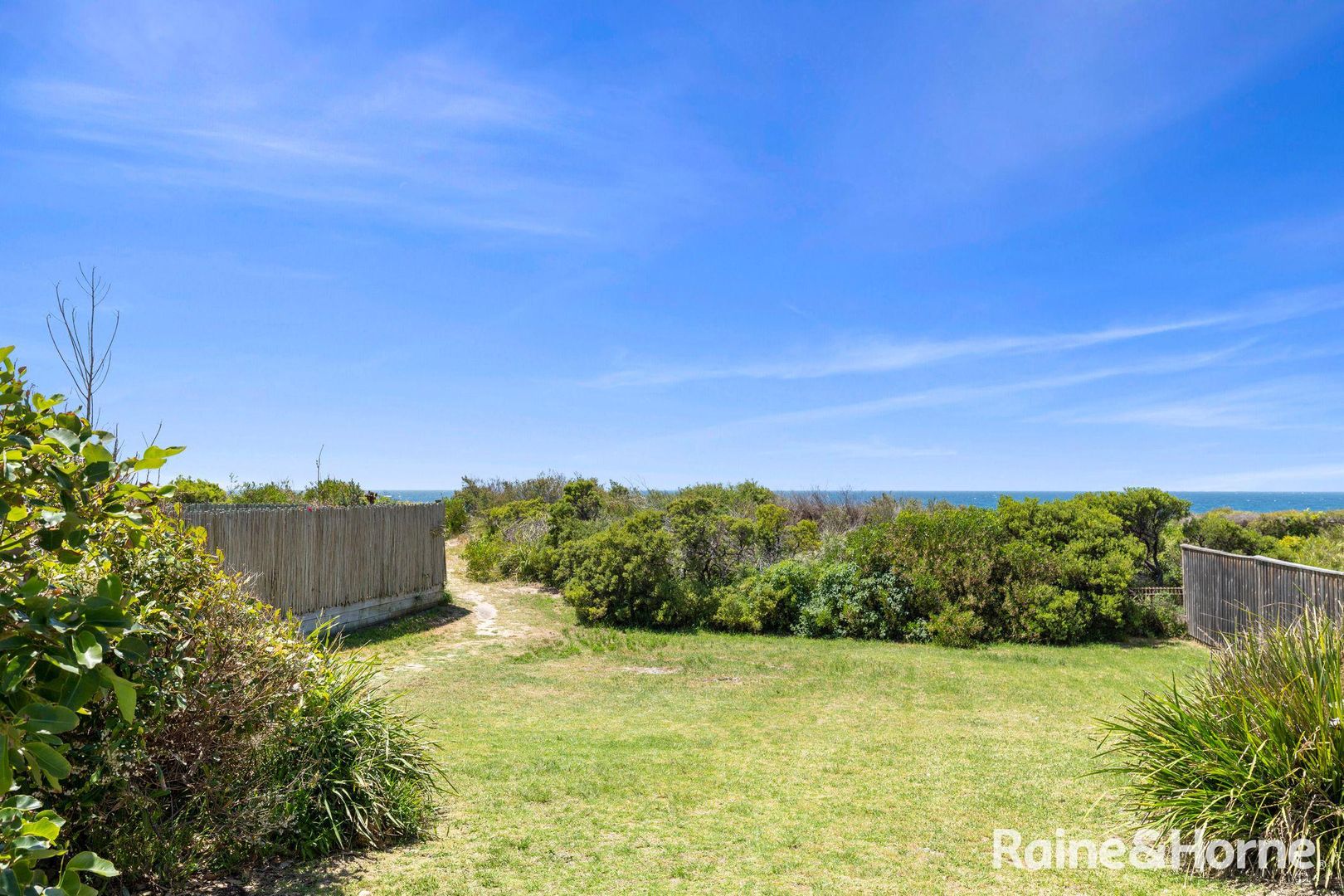 80 Mitchell Parade, Mollymook Beach NSW 2539, Image 2