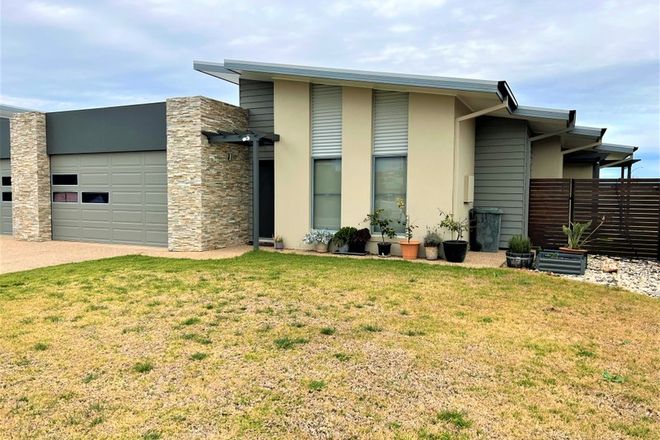 Picture of 358 Sloane Street, DENILIQUIN NSW 2710