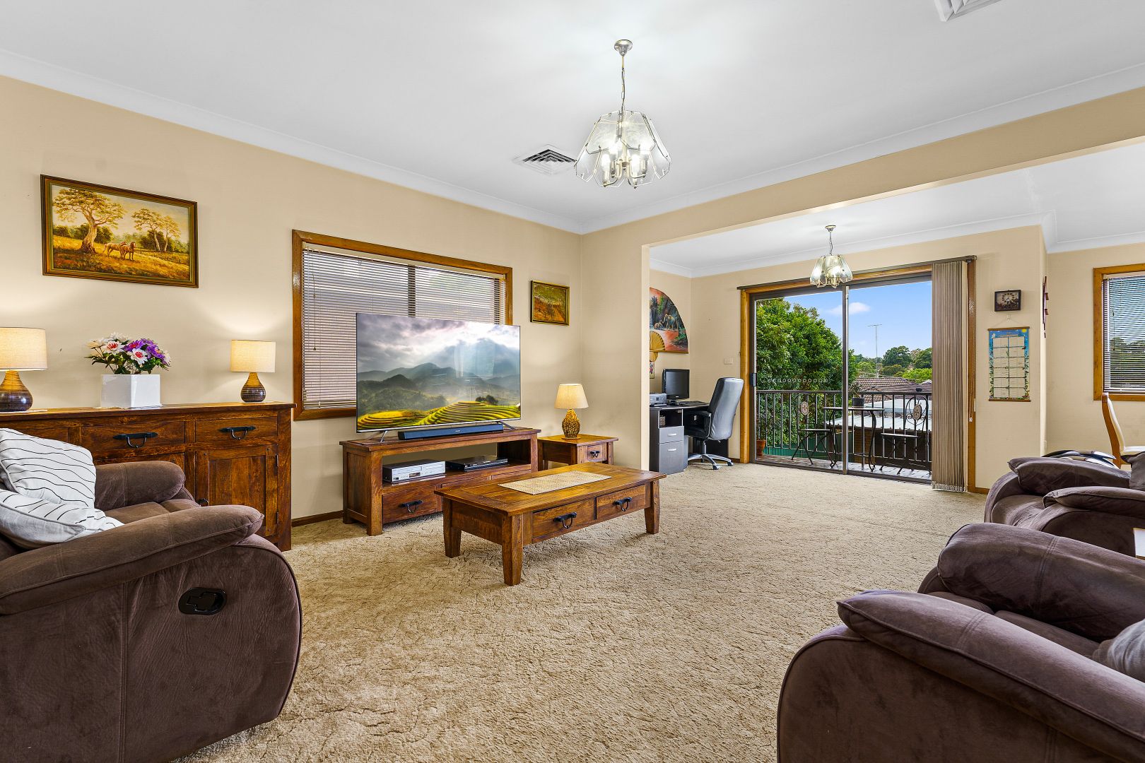 15 Barwon Road, Mortdale NSW 2223, Image 2